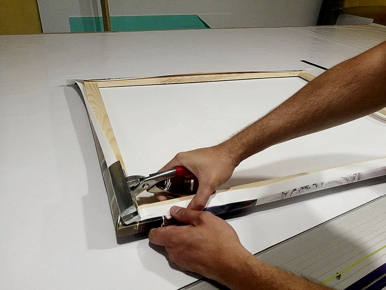 натяжка на подрамник