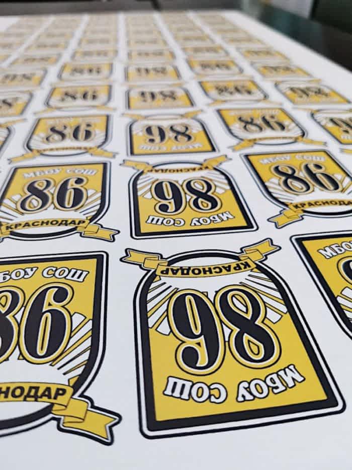 термо наклейка на форму 2